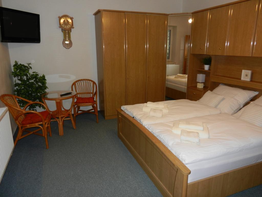 Apartment Pension Stark Frantiskovy Lazne Luaran gambar