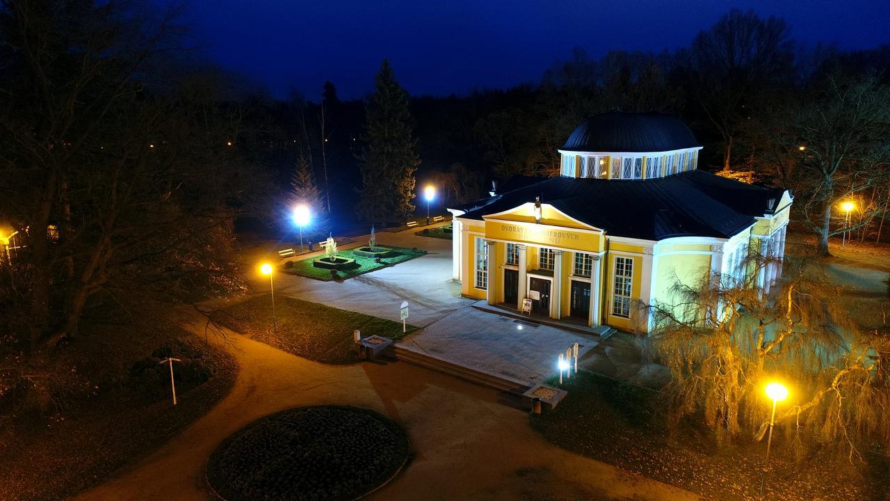 Apartment Pension Stark Frantiskovy Lazne Luaran gambar