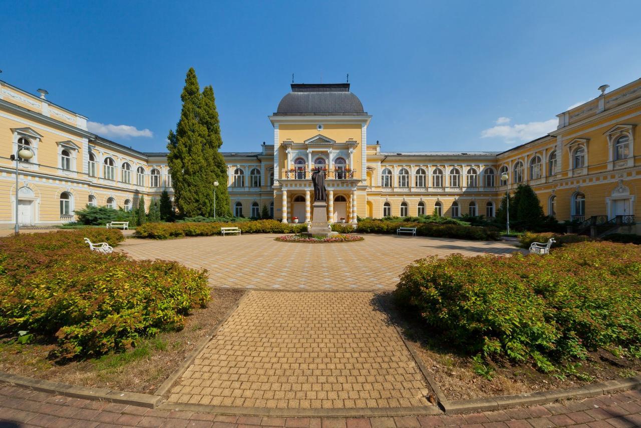 Apartment Pension Stark Frantiskovy Lazne Luaran gambar